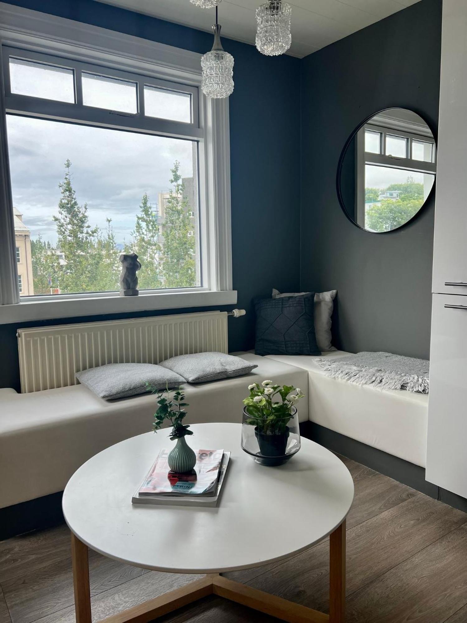 Lovely Penthouse Downtown With 3 Bedrooms Akureyri Eksteriør billede