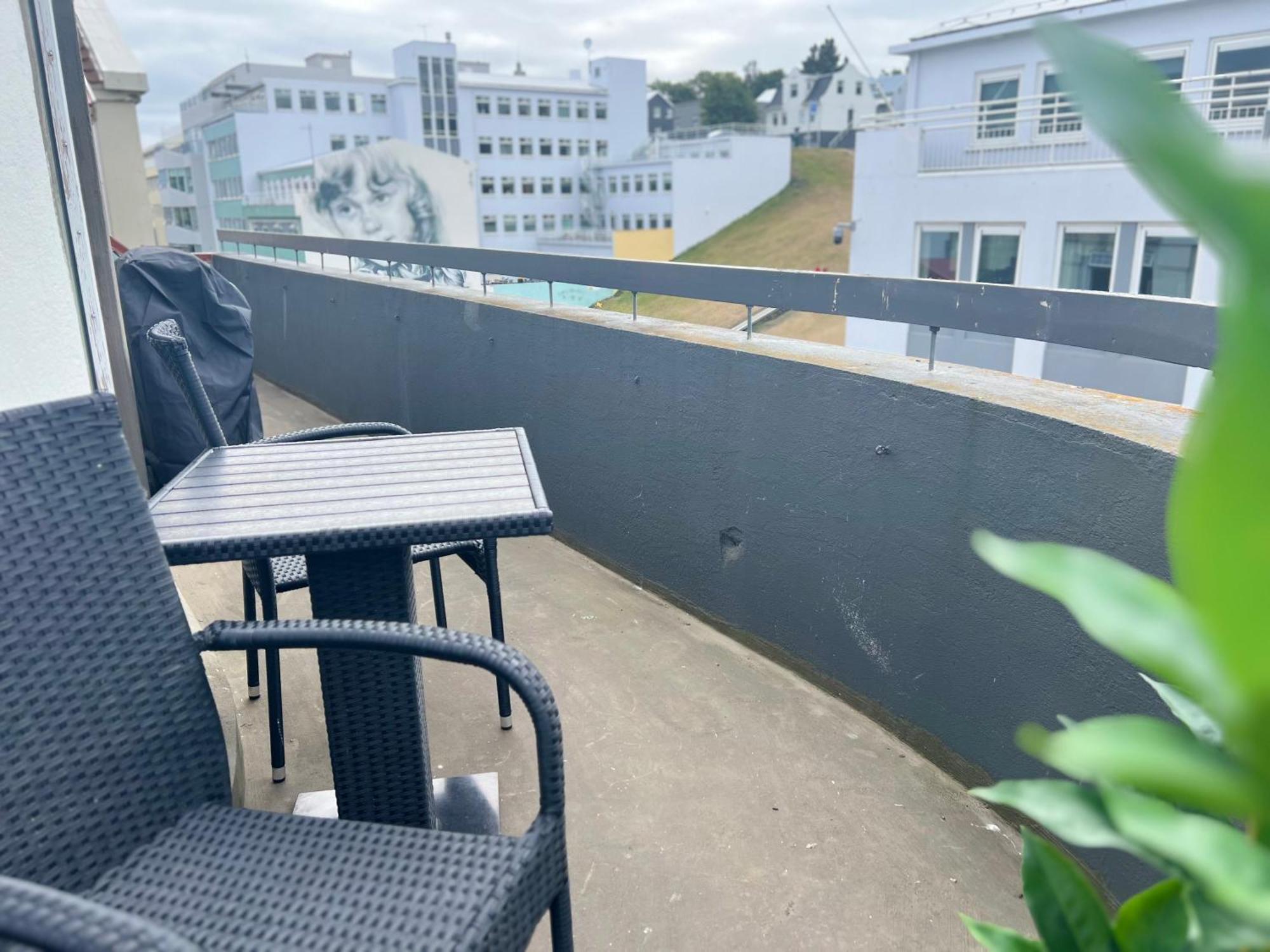 Lovely Penthouse Downtown With 3 Bedrooms Akureyri Eksteriør billede