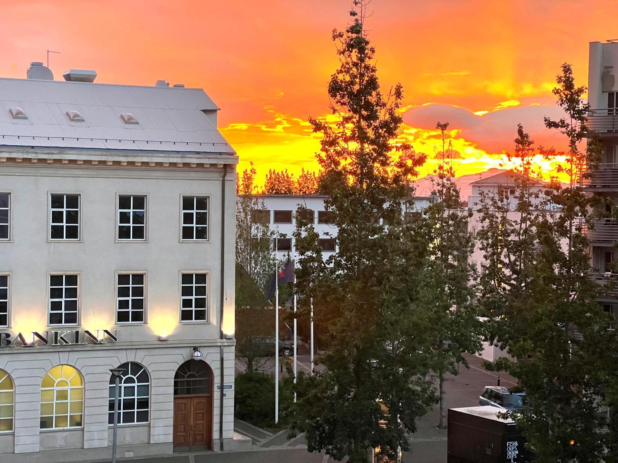 Lovely Penthouse Downtown With 3 Bedrooms Akureyri Eksteriør billede
